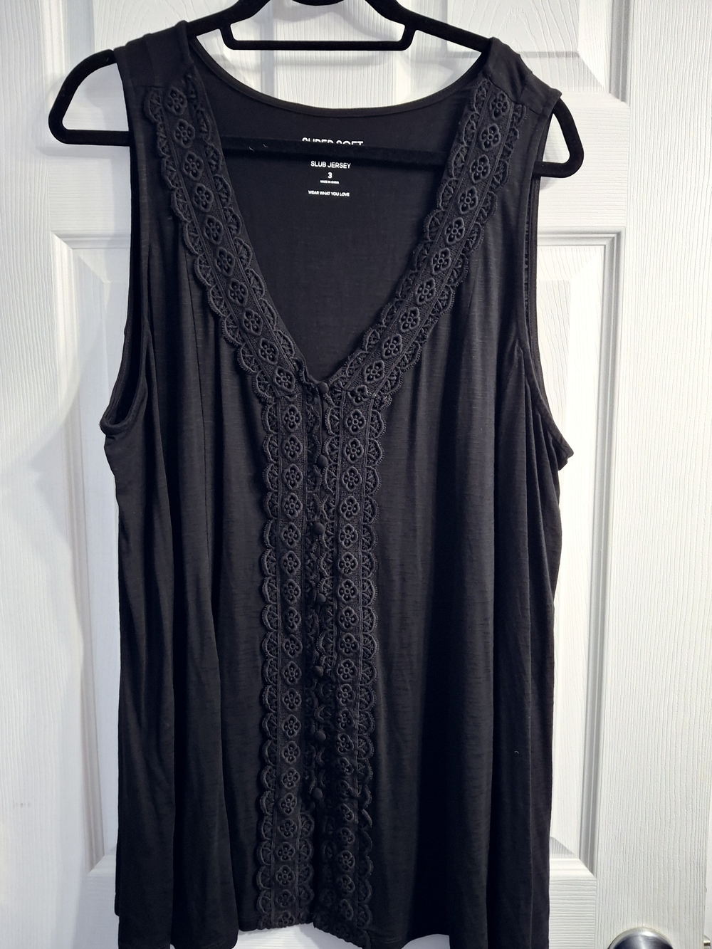 Torrid Black V-Neck Tank with Crochet Trim, 3x